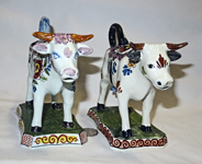 2 Oud Delft cow creamers, front