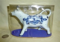 Delft cow creamer in plastic case