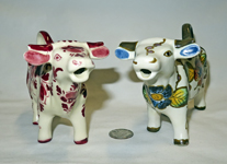 2 Delft cow creamers from Regina factory, front