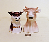 2 Japoanese cow head creameres