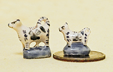 V&R dollhouse cow creamers with delft 