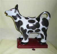 Very large black and white Maitland-Smith cow creamer