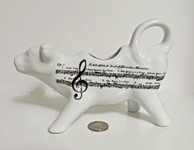 carola Pabst cow with misic