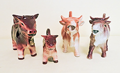 4 brown cow creamers