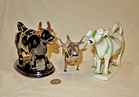 Cow creamers with and without bases