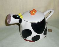 Debenham's Fun at Breakfast cow teapot