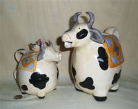 Matching cow tea for one and large cow pitcher