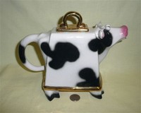 John Groth cow teapot, side