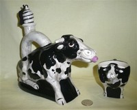 Tom Hatton cow teapot and cup