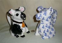 Japanese and Hudsonware VT stubby cow pitchers