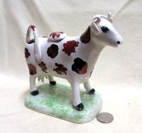 Modern Welsh cow creamer