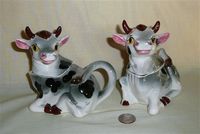 Grey cow creamer & sugar with S&P heads