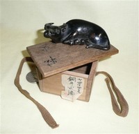 Japanese 19c bronze water buffalo suiteki and box