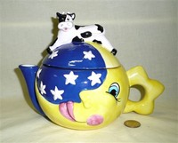 Wang's International cow over the moon teapot